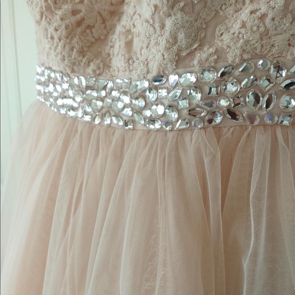 Beautiful blush formal dress - Picture 2 of 5